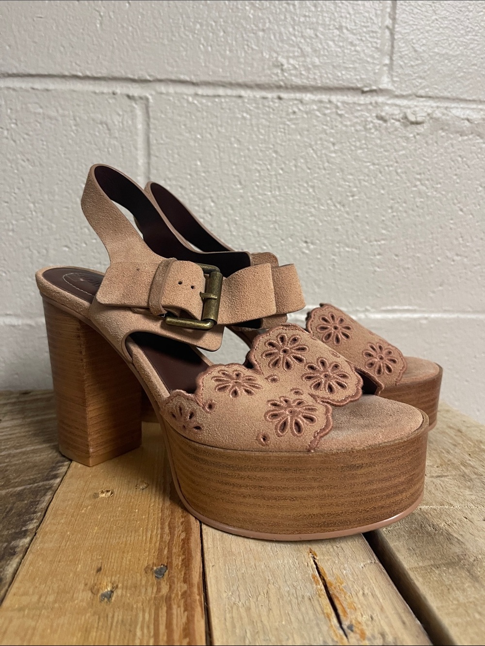 See by Chloé Dusty Rose Suede Floral Cutout Platform Sandals